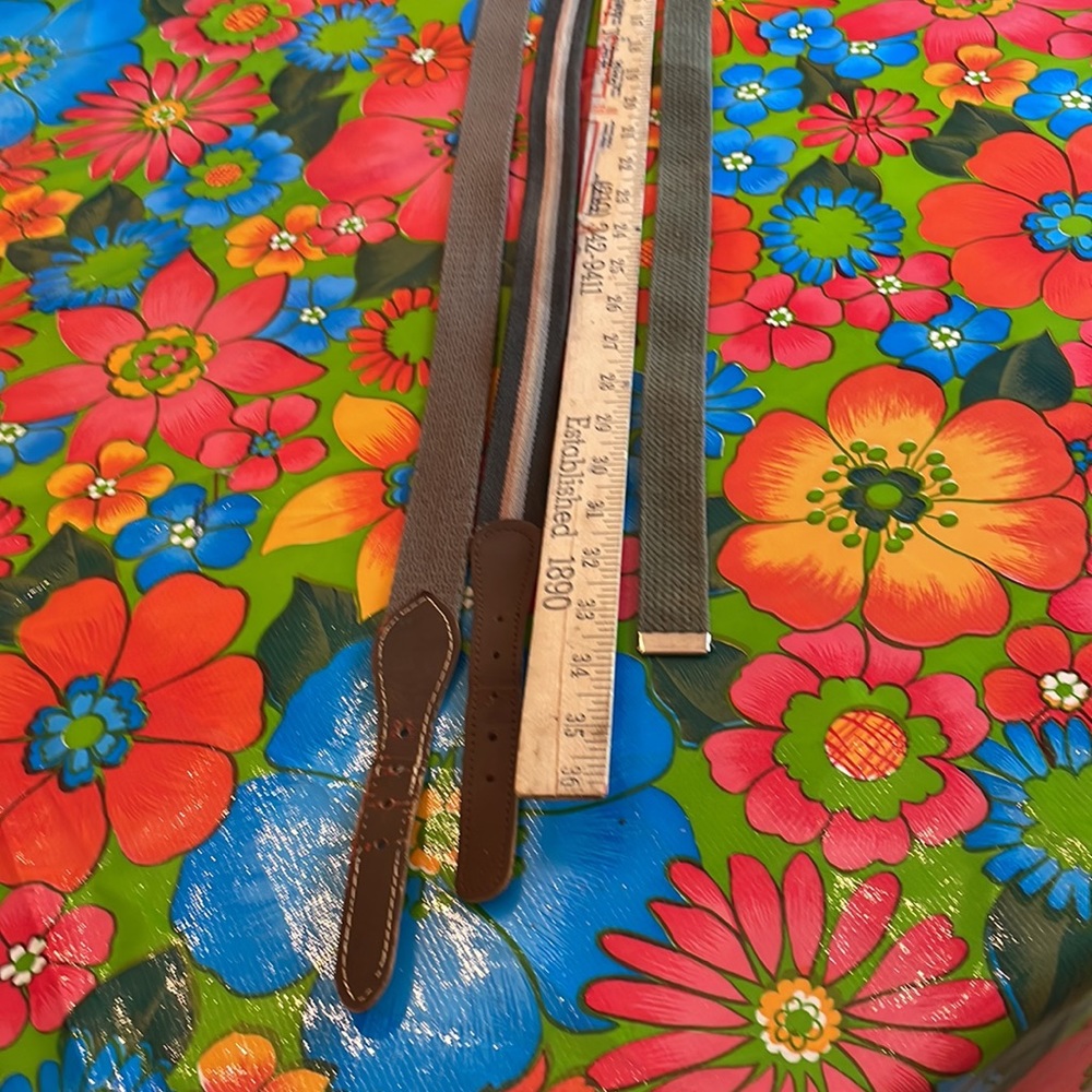 3 Belts - Picture 2 of 3